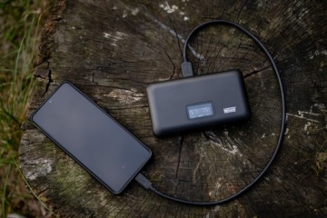 Зарядное устройство Newell LCD с функцией powerbank и устройством чтения SD-карт для NP-FW50