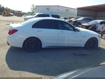 Mercedes Klasa C W205 2017 Mercedes-Benz Klasa C 63 AMG 2017 4.0 Benzyna 469KM, zdjęcie 6