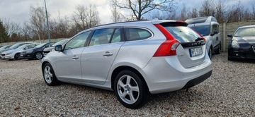 Volvo V60 I Kombi 1.6 DRIVe 115KM 2011 Volvo V60 Super Stan Bezwypadkowy, zdjęcie 4