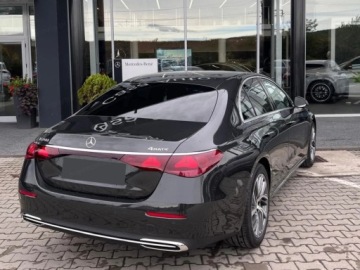 Mercedes Klasa E W214 Sedan 2.0 200 204KM 2026 E Klasa 200 4-Matic Exclusive 2.0 204KM, zdjęcie 3