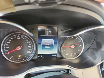 Mercedes GLC C253 SUV 2.0 250 211KM 2017 Mercedes-Benz GLC 2017 MERCEDES-BENZ GLC 300 4MATIC 2.0 Benzyna 211KM, zdjęcie 8