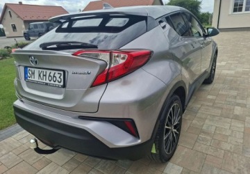 Toyota C-HR I Crossover 1.8 Hybrid 122KM 2018 Toyota C-HR Toyota C-HR 1.8 Hybryda 122KM, zdjęcie 10