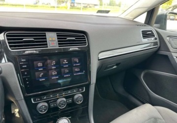 Volkswagen Golf VII Variant 1.4 TSI BlueMotion Technology 125KM 2017 Volkswagen Golf 1.4TSI 125KM 2017r. Salon Polska 1.4 Benzyna 125KM, zdjęcie 13