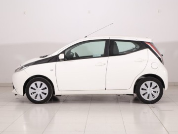 Toyota Aygo II Hatchback 5d 1.0 VVT-i 69KM 2017 Toyota Aygo 1.0 VVT-i, Salon Polska, zdjęcie 2