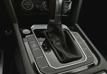 Volkswagen Arteon Fastback 2.0 TDI 190KM 2019 Volkswagen Arteon 2.0 TDI DSG bezwypadkowy GWARANCJA navi vitrtual, zdjęcie 32