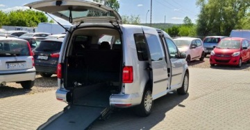 Volkswagen Caddy IV Kombi Maxi 2.0 TDI SCR BlueMotion Technology 102KM 2017 Volkswagen Caddy 2,0 TDI Maxi Klima7-osob Rampa Dla Niepelnosprawnych, zdjęcie 33