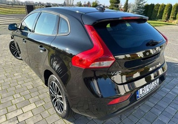 Volvo V40 II Hatchback 2.0 T2 DRIVE-E 122KM 2016 Volvo V40 Volvo V40 T2 Drive-E Summum 2.0 Benzyna 122KM, zdjęcie 10
