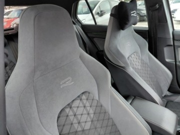 Volkswagen Golf VIII Variant 1.5 eTSI 150KM 2021 Volkswagen Golf Automat R Line Klimatronik LED Harman Kardon 1.5 Benzyna, zdjęcie 16