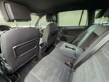 Volkswagen Tiguan II SUV 2.0 TDI 150KM 2018 Volkswagen Tiguan Highline 4motion Kamera 360 Kessy LED TOP Faktura Vat23, zdjęcie 26