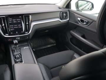 Volvo V60 II  Kombi 2.0 D4 190KM 2019 Volvo V60 D4 2.0, Salon Polska, Serwis ASO, zdjęcie 7