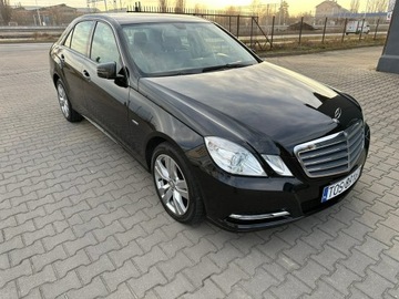 Mercedes Klasa E W212 Limuzyna 200 CGI BlueEFFICIENCY 184KM 2011 Mercedes E 200 CGI, 1.8B, Idealny-jak now,Alufelgi, zdjęcie 2