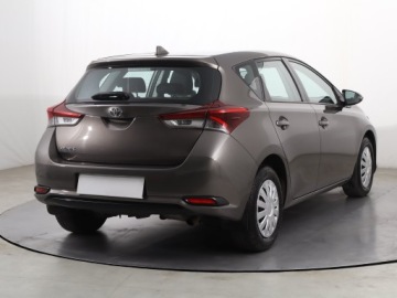 Toyota Auris II Hatchback 5d Facelifting 1.6 Valvematic 132KM 2018 Toyota Auris 1.6 Valvematic, Salon Polska, zdjęcie 4