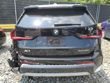 BMW X1 U11 2023 BMW X1 2023, 2.0L, 4x4, od ubezpieczalni 2.0 Benzyna 241KM, zdjęcie 1
