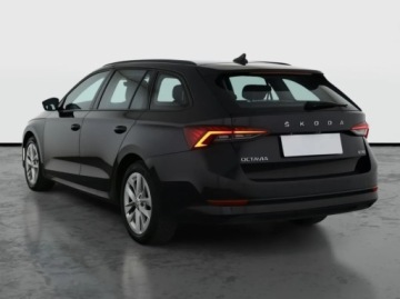 Skoda Octavia IV Liftback 1.5 TSI EVO 150KM 2022 Skoda Octavia 1.5 TSI e-tec, Salon Polska, zdjęcie 3