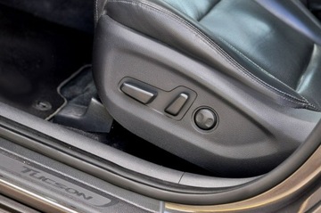 Hyundai Tucson III SUV 1.7 CRDI 115KM 2017 Hyundai Tucson 1,7 CRDi 116KM Ledy Skóra Grzana, zdjęcie 18