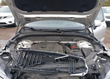 Volvo XC60 II Crossover T6 320KM 2018 Volvo XC 60 2018r., T6 Momentum, 2L, od ubezpieczalni 2.0 Benzyna 320KM, zdjęcie 13