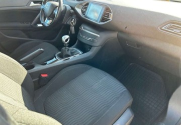 Peugeot 2015 Peugeot 308 1.2 Benzyna 96KM, zdjęcie 8