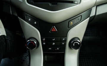 Chevrolet Cruze 2011 Chevrolet Cruze 1.6 benzyna 113KM sedan klimatyzacja hamulce i opony bdb, zdjęcie 18