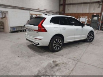 Volvo XC60 II 2024 Volvo XC 60 2024 VOLVO XC60 B5 CORE DARK THEME 2.0 Benzyna 247KM, zdjęcie 16