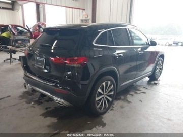 Mercedes GLA II 2021 Mercedes-Benz GLA 250 2021 2.0l 2.0 Benzyna 221KM, zdjęcie 2