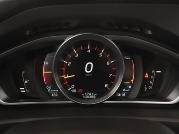 Volvo V40 II Hatchback 1.5 T2 DRIVE-E 122KM 2015 Volvo V40 Momentum automat tempomat PDC klima-auto, zdjęcie 21