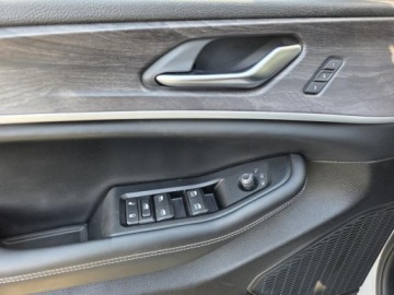 Jeep Grand Cherokee V 2023 Jeep Grand Cherokee L LIMITED 4X4, V6 3.6l benzyna, 292KM F.VAT23%, zdjęcie 5
