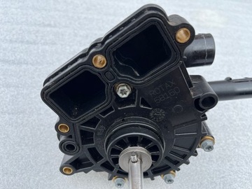 Pompa wody termostat obudowa Can-Am Spyder F3