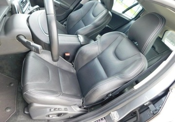 Volvo V60 I Kombi Facelifting 2.0 D3 DRIVE-E 150KM 2018 Volvo V60 z Gwarancja BLiS LCD Zegary Skora Fotele Profilowane 2.0 Diesel, zdjęcie 14
