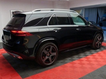 Mercedes GLE V167 SUV Facelifting 2.0 300d 269KM 2025 MERCEDES-BENZ GLE 300 d 4-Matic AMG Line 2.0 (269KM) 2025, zdjęcie 4