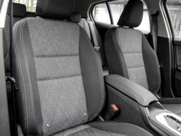 BMW Seria 1 F70 2026 116 Hatchback 1.5 (122KM) 2026, zdjęcie 4