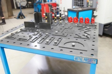 СВАРОЧНЫЙ СТОЛ 1200 Х 1200 СИСТЕМА 28 + ИНСТРУМЕНТЫ