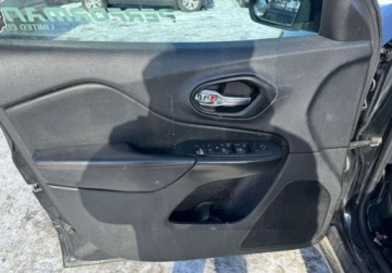 Jeep Cherokee V 2021 Jeep Cherokee 2021 Jeep Cherokee, Trailhawk 4X4 - W Polsce po oplatach i a, zdjęcie 11