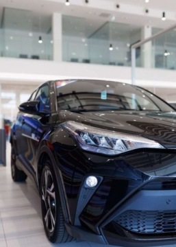 Toyota C-HR I Crossover Facelifting 1.8 Hybrid 122KM 2023 Toyota C-HR 1.8 Hybrid Style 1.8 Hybryda 122KM, zdjęcie 18