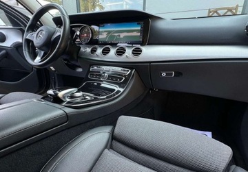 Mercedes Klasa E W213 Kombi 2.0 220d 194KM 2016 Mercedes-Benz Klasa E E 220D AUTOMAT 195KMLED perfekcyjny zarejestrowa, zdjęcie 17