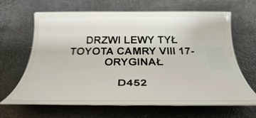 DVEŘE LEVÝ ZADNÍ TOYOTA CAMRY VIII 17- ORIGINÁLNÍ
