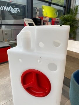 БАК FUSION WHEEL ARCH ДЛЯ АВТОБУСА, КАМЕРА, 100 Л