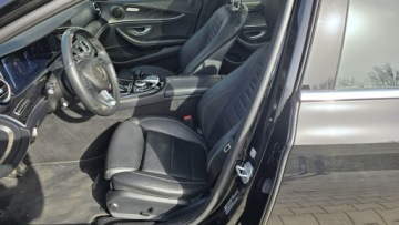 Mercedes Klasa E W213 Limuzyna 2.0 220d 194KM 2016 Mercedes E 220, zdjęcie 9