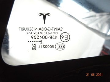 ОКНО КУЗОВА ПРАВОЕ ЗАДНЕЕ TESLA МОДЕЛЬ 3