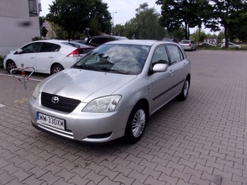 Toyota Corolla VIII Hatchback 1.6 i 16V 110KM 2002