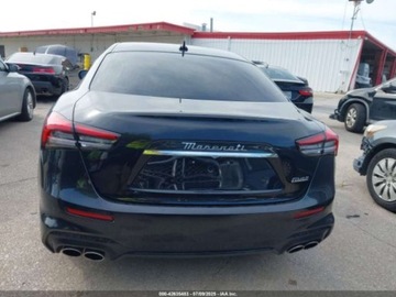 Maserati Ghibli III 2022 Maserati Ghibli Modena 2022 3.0l 3.0 Benzyna 424KM, zdjęcie 4