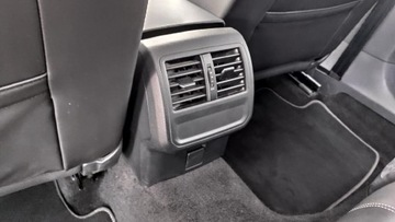Volkswagen Passat B8 Variant Facelifting 2.0 TDI SCR 200KM 2023 Volkswagen Passat 2.0TDI 200KM ACC SalonPL Kamera, zdjęcie 32