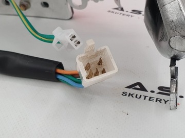 Фонарь задний малолитражный, белые направления, круг 10