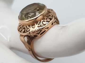 WARMET Piękny złoty pierścionek z kamieniem PR. 585 W. 5,51 g R. 13