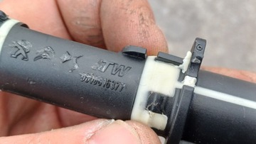 PEUGEOT 508 II DRŽÁKY PODHLAVNÍKU