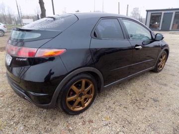 Honda Civic VIII Hatchback 3d 2.2 i-CTDi 140KM 2008 Honda Civic BIALOLEKA 2.2 Diesel i-CTDi (140 KM) 2008 r prod. KOMIS TYS, zdjęcie 2