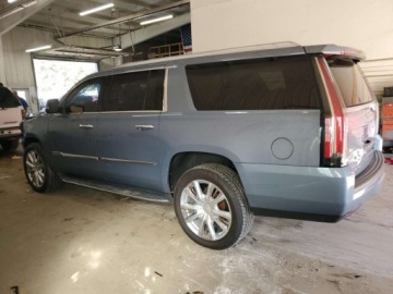 Cadillac Escalade III 2016 Cadillac Escalade Esv Luxury 2016 6.2l 6.2 Benzyna 420KM, zdjęcie 1