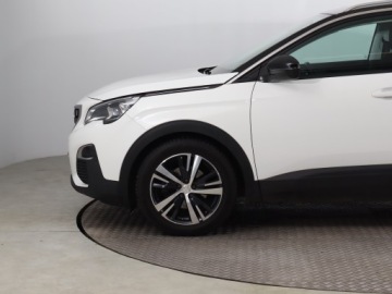 Peugeot 3008 II Crossover 1.2 PureTech 130KM 2019 Peugeot 3008 1.2 PureTech, Salon Polska, zdjęcie 14