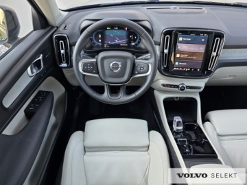 Volvo XC40 Crossover Facelifting 2.0 B3 163KM 2025 Volvo XC 40 FV23 Ultra Dark B3 163KM ACC BLIS 360, zdjęcie 18