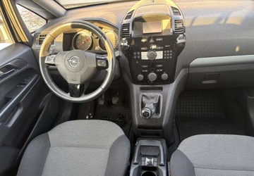 Opel Zafira B 1.7 CDTI ecoFLEX 110KM 2013 Opel Zafira 7 osobowy 1.7 Diesel 110KM, zdjęcie 16