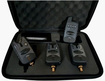 3+1 SYGNALIZATOR WODOODPORNY 8LED+ CENTRALKA+ ETUI